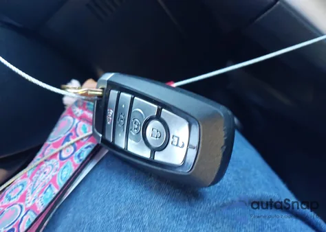 2022 Ford Edge St-Line from USA, damaged, VIN 2FMPK4J91NBB07346